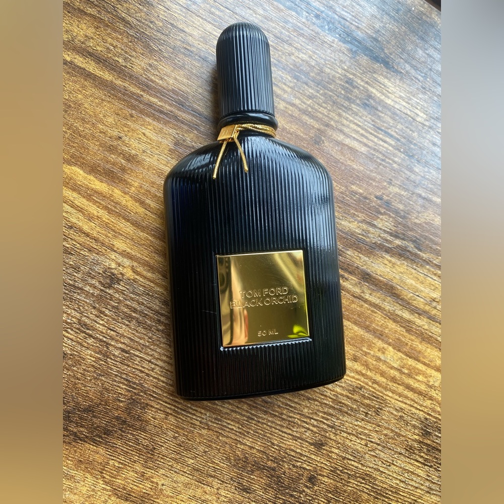 Tom Ford black orchid perfume